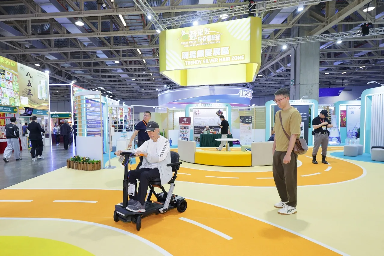 Closely aligned with the theme “New Opportunities in the Silver Economy, A New Chapter in Healthy Living”, the Fair provided a one-stop industry exchange platform