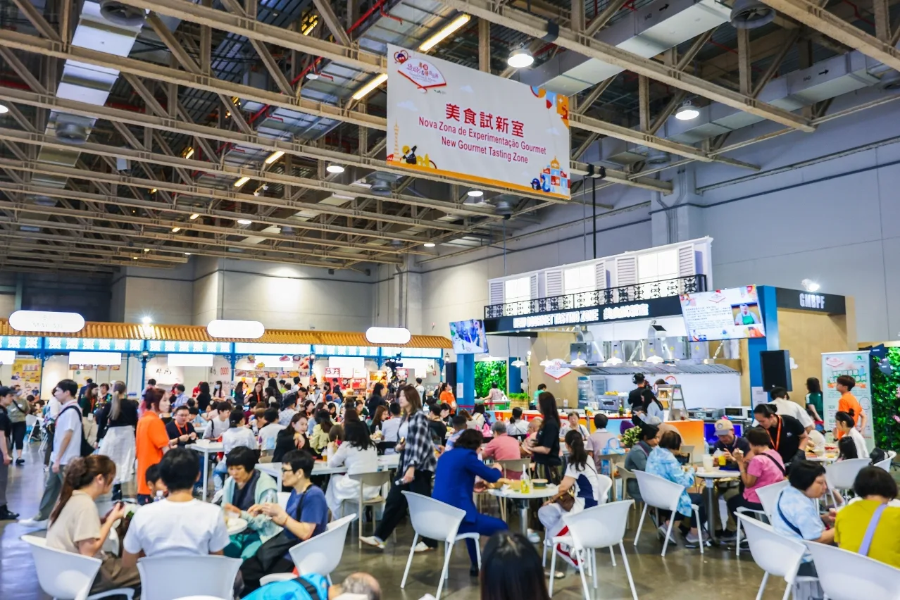The New Gourmet Tasting Zone brings together 18 global catering brands, offering Southeast Asian and Macao flavours under one roof