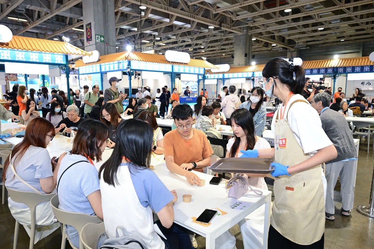 The New Gourmet Tasting Zone brings together speciality food from Indonesia, Myanmar, Thailand, Singapore and other countries